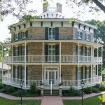 Exterior photo of the Octagon House in Watertown Wisconsin