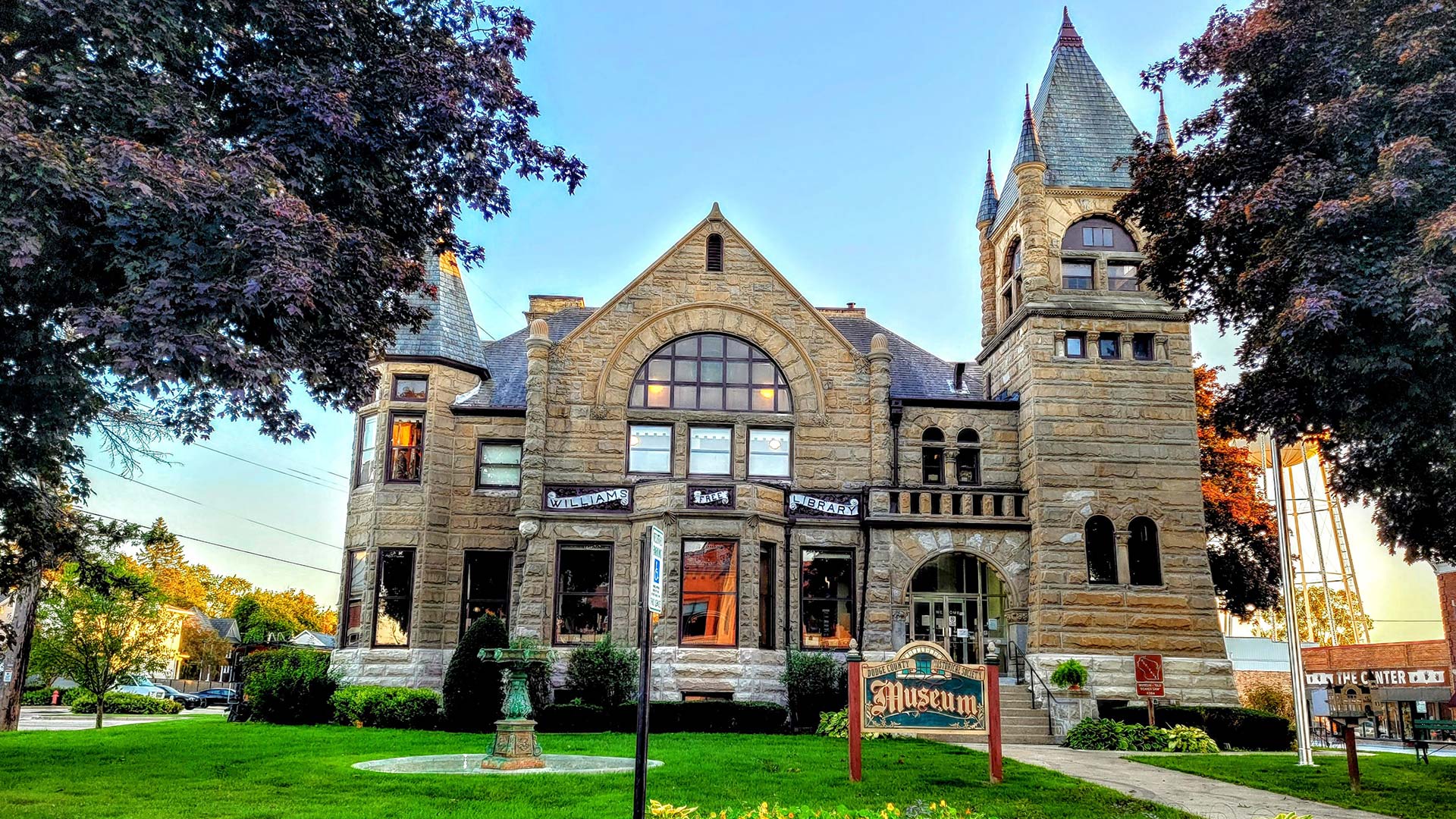 Exterior of the entrance to the Dodge County Historical Society
